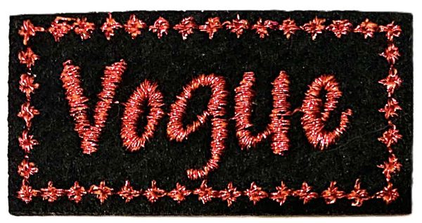 Aplikacija "Vogue 3" ~ 4,0 cm x 2,0 cm