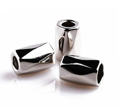 Metalinis antgalis 8 mm x 13,5 mm (tamsinto nikelio sp.)