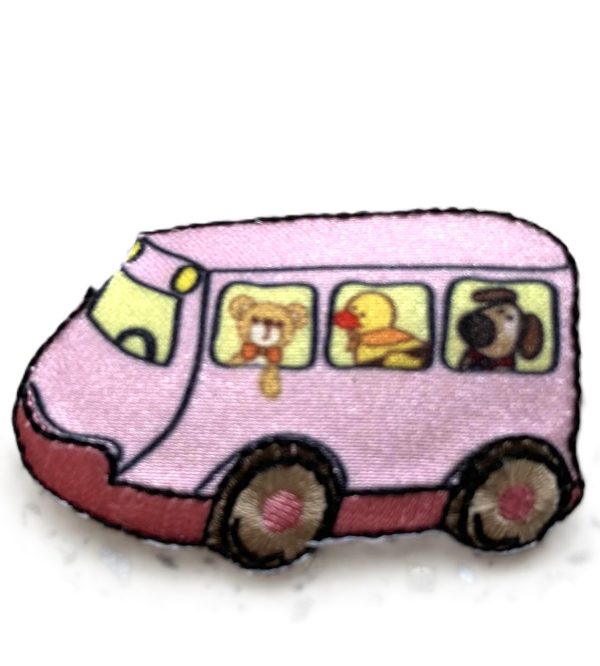 Aplikacija "rožinis autobusiukas" ~ 4,5 cm x 3 cm
