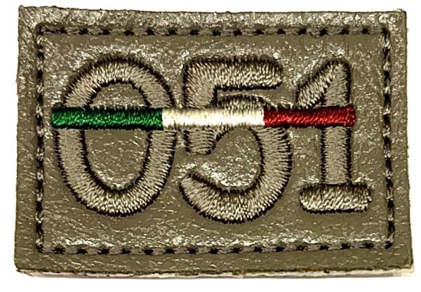 Aplikacija "051" 01 ~ 4,5 cm x 3,0 cm