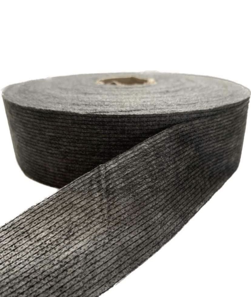 Neaustinė, flizelininė klijuojama juostelė tiesaus kirpimo 30 mm (pilka)