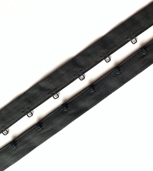 Juostelė su kabliukais ir kilputėmis 15 mm + 15 mm (juoda)