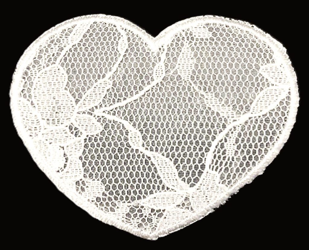 Aplikacija "širdelė" ~ 5,5 cm x 5 cm "balta"