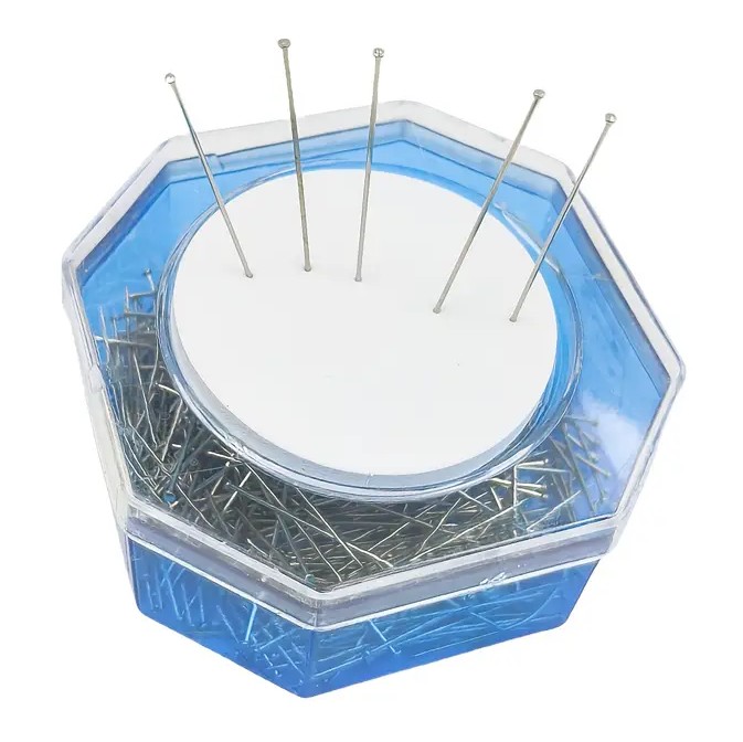 Siuvimo smeigtukai dėžutėje 26 mm (30 g)